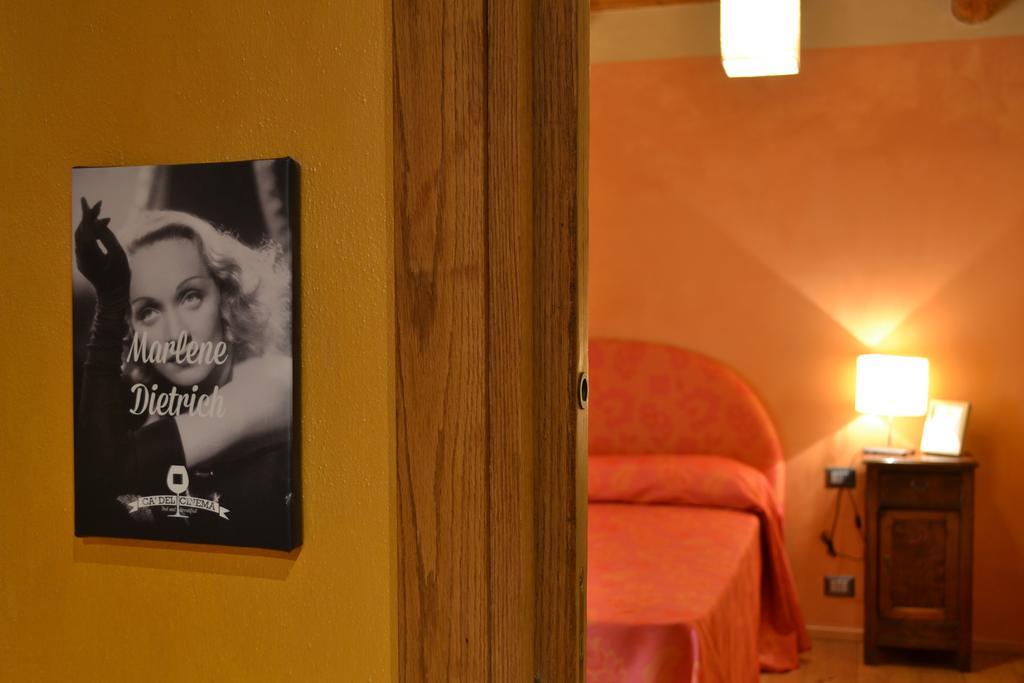 Holiday Home Ca' Del Cinema Mombercelli Zimmer foto