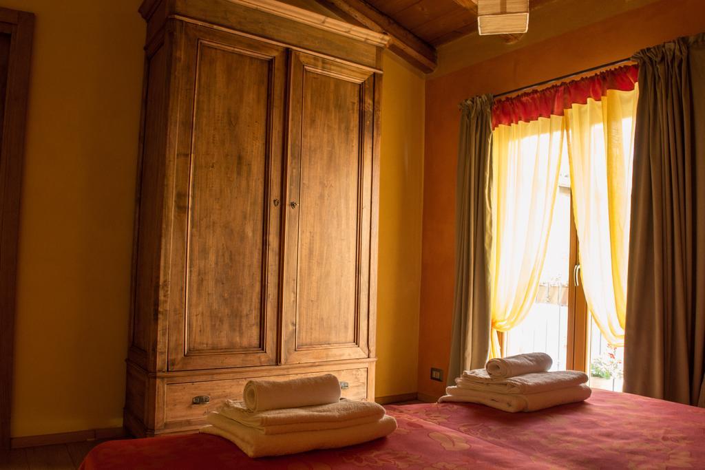 Holiday Home Ca' Del Cinema Mombercelli Zimmer foto