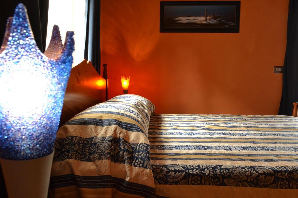 Holiday Home Ca' Del Cinema Mombercelli Zimmer foto